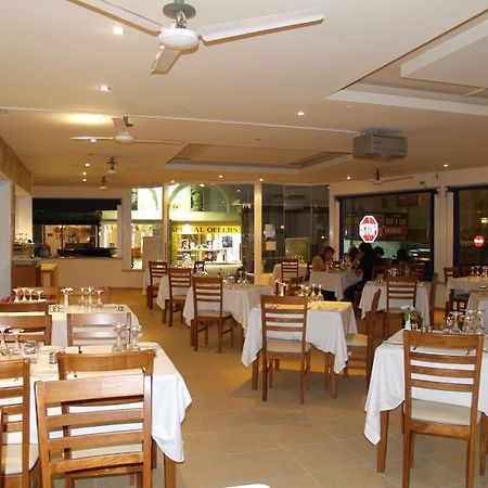 Daphne Hotel Apartments Cyprus Paphos Bagian luar foto