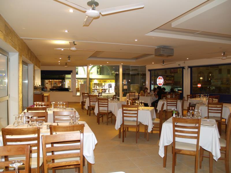 Daphne Hotel Apartments Cyprus Paphos Bagian luar foto