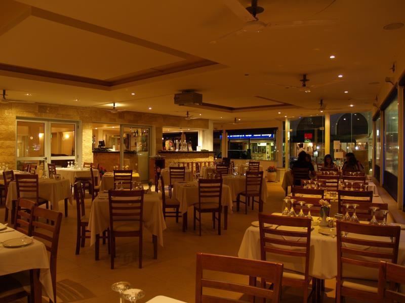 Daphne Hotel Apartments Cyprus Paphos Bagian luar foto